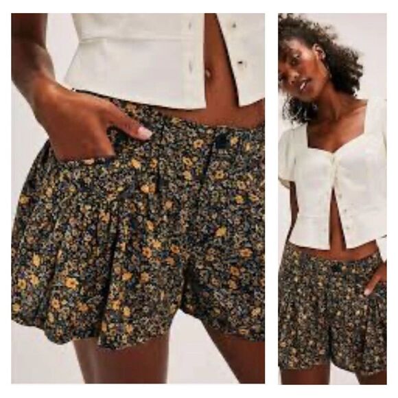 Free People Big Time Floral Blossom Navy/ Yellow Cotton Trouser Short 6 NEW $98 - Picture 1 of 11